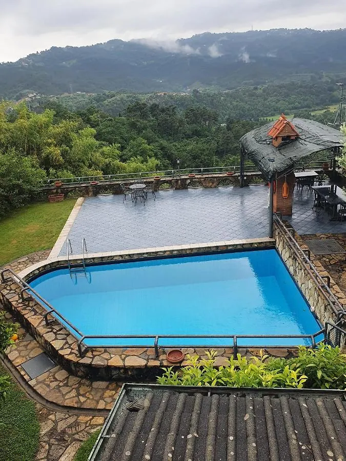 Apartment Collealceppo-Residenza La Foresteria- Piscina Panoramica, 13 Km. Dal Mare Montemagno  Italy